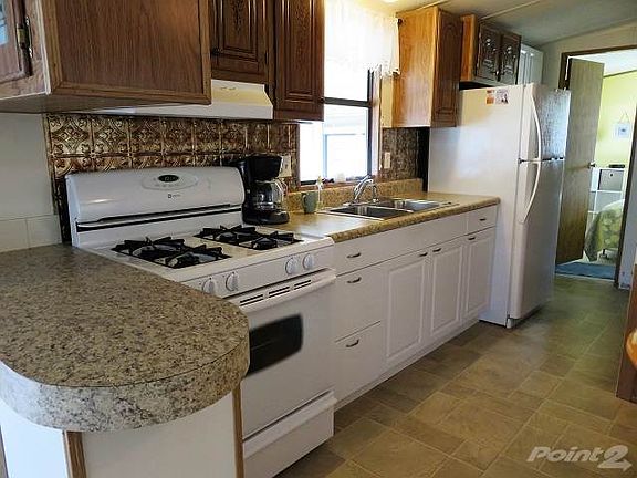 2nd image of 1091 Dolphin Ln
