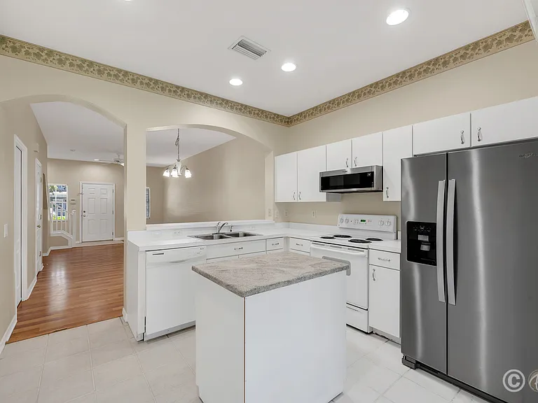 6737 Lake Rochester Ln — Photo 11
