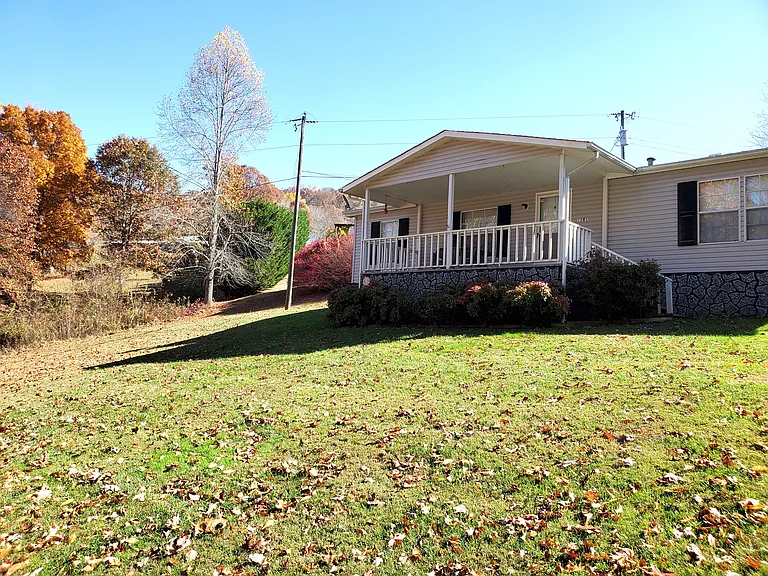 1281 Chestnut Mountain Rd — Photo 17