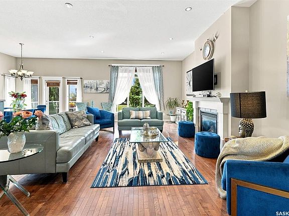 4th image of 715 Bellmont COURT