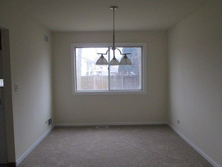 3rd image of 130 Briarwood Dr