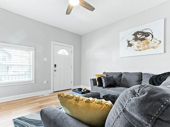 5th image of 161 N Central Ave #161