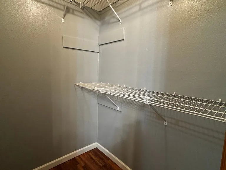 1729 Tallwood Dr — Photo 19