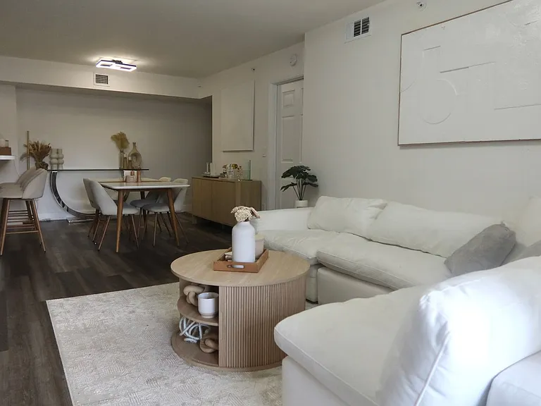 2640 S University Dr #205 — Photo 23