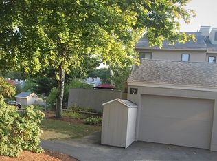 29 Millpond #29, North Andover, MA 01845