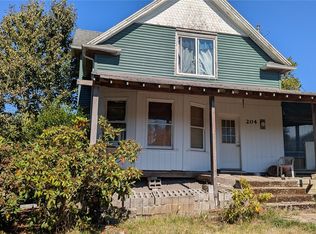 204 Van Horn Rd, Castle Rock, WA 98611