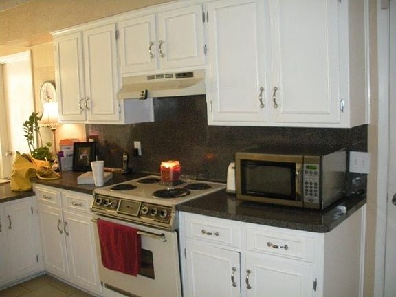 3rd image of 1200 Lawndale Ave