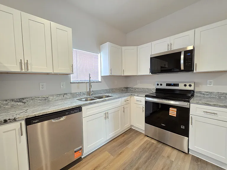 401 N Walcott St #A — Photo 15
