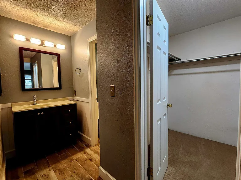 8376 S Upham Way #B105 — Photo 9