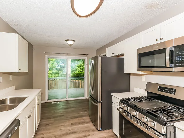 4110 Cranwood Dr — Photo 10