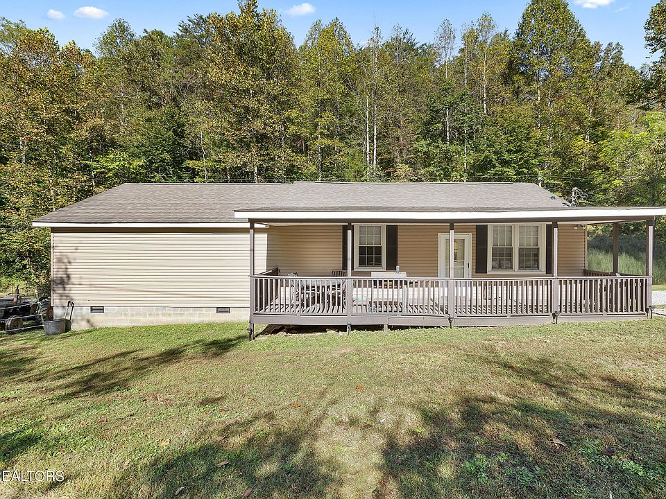 1st image of 163 Ridge Rd
