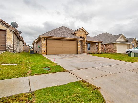 2nd image of 248 Jacinth Ln