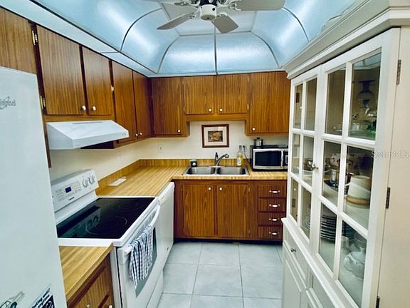 5th image of 390 301st Blvd W Unit 14D