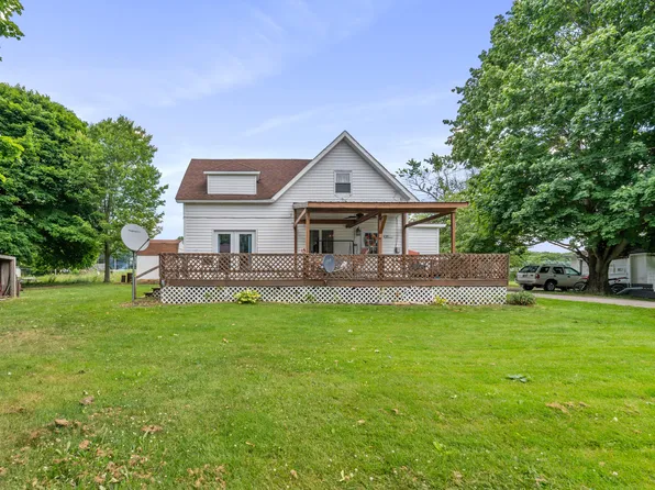 35 Browns Ln, Grassflat, PA 16839