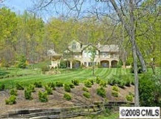 241 Chestnut Oaks Dr, Bessemer City, NC 28016