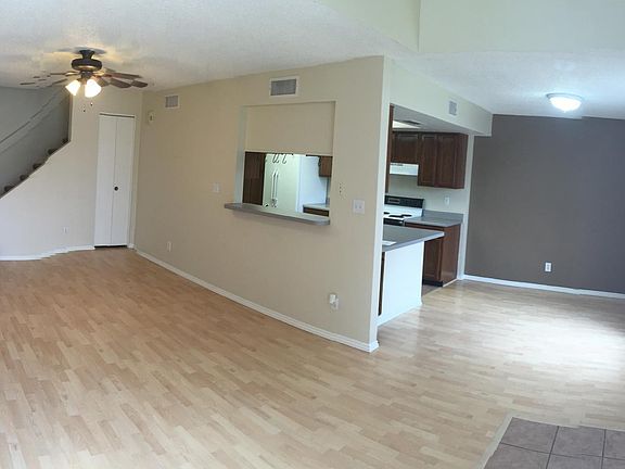4th image of 1342 W Emerald Ave Unit 289