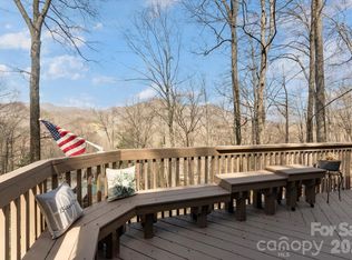 46 Hummingbird Dr, Maggie Valley, NC 28751
