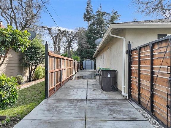 5th image of 1542 Woodland Dr