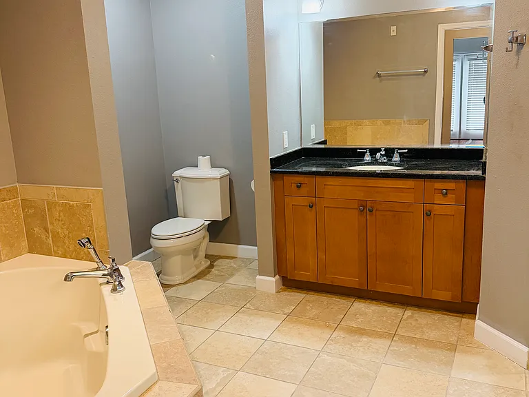 2305 Edgewater Dr — Photo 18