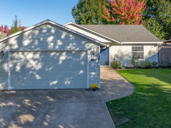 130 SW West Hills Dr, McMinnville, OR 97128