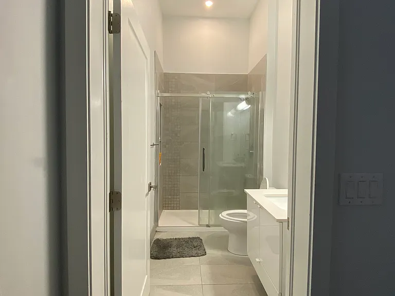 1595 Barrington St — Photo 30