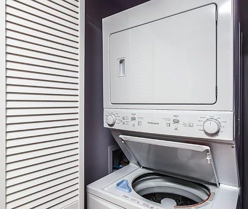 5th image of 1310 W Winona St #923
