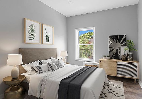 5th image of 142 Atlantic Ave APT 3
