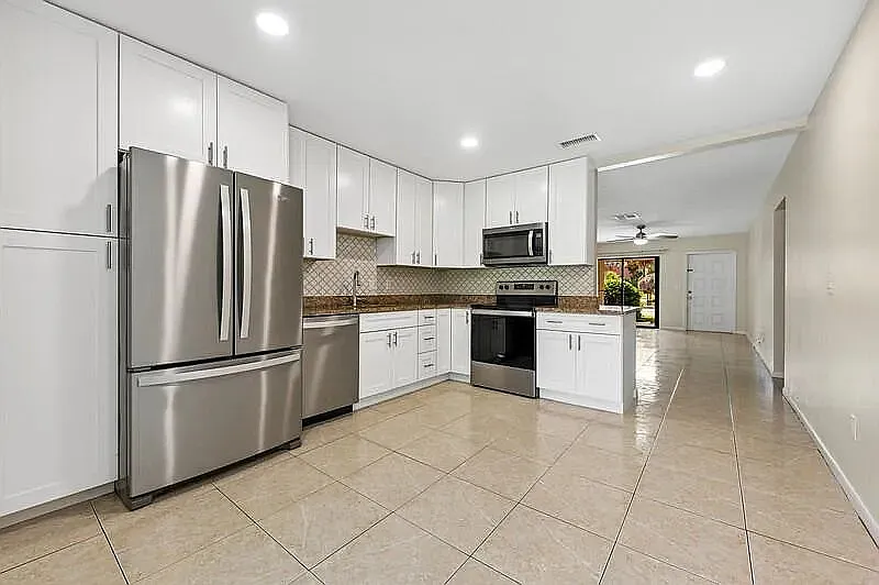 5969 Forest Hill Blvd #5