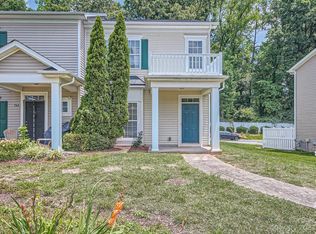 745 Plaza Walk Dr, Charlotte, NC 28215