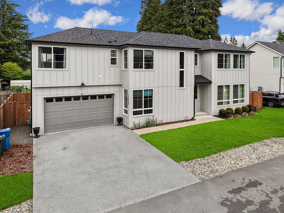 16067 178th Ave SE