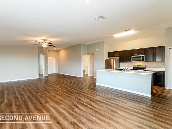 5th image of 2530 NW 8th Pl
