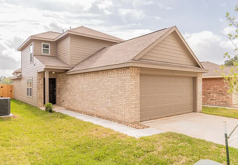 13918 Westfield Dr — Photo 3