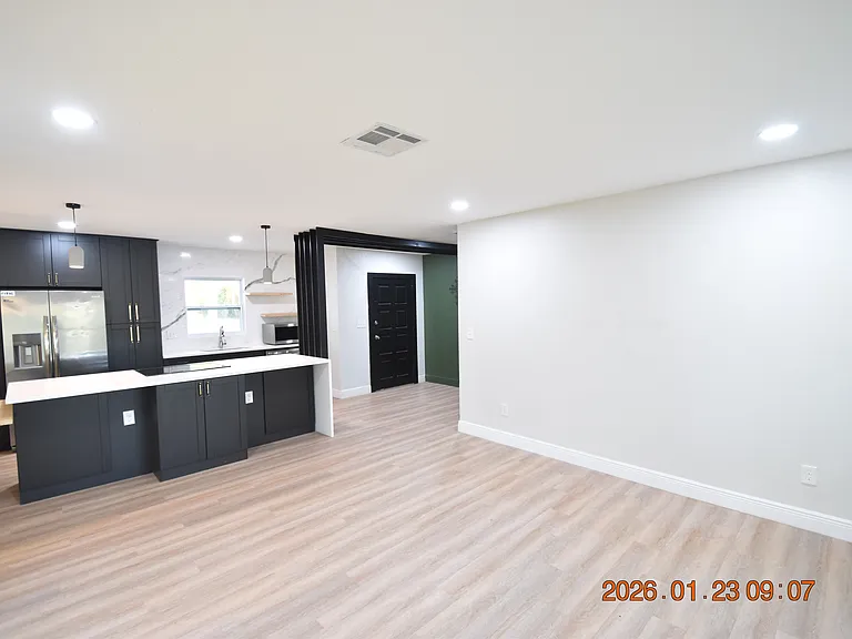 3606 1/2 River Grove Dr — Photo 5