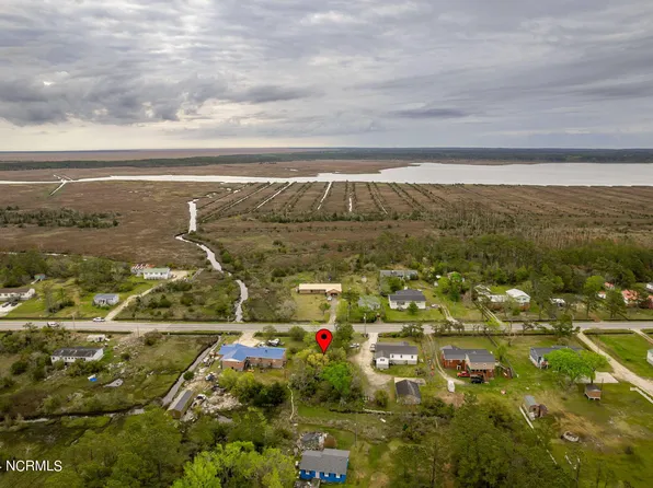 807 Merrimon Road, Beaufort, NC 28516