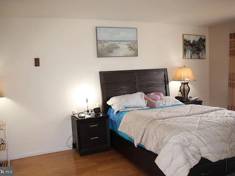 219 Meadow Dr — Photo 5