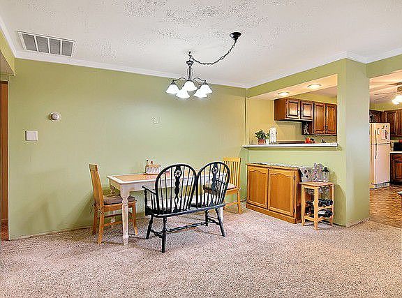 5th image of 21553 E Lincoln Hwy