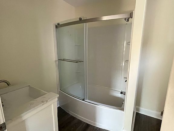 5th image of 5665-5667 Rosemary Pl #B
