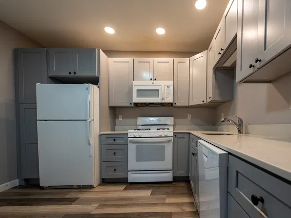 92 Glendale St #1, Everett, MA 02149