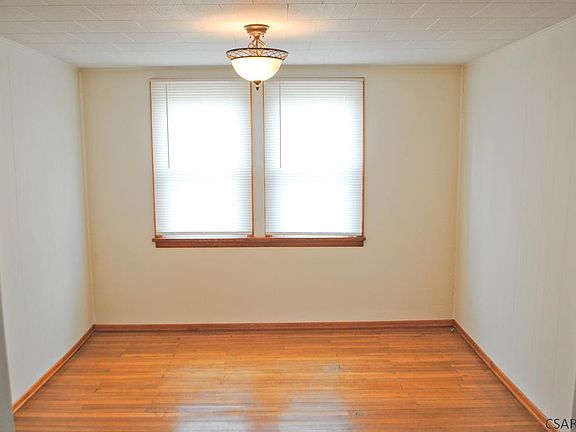 5th image of 138 Hoffman Dr
