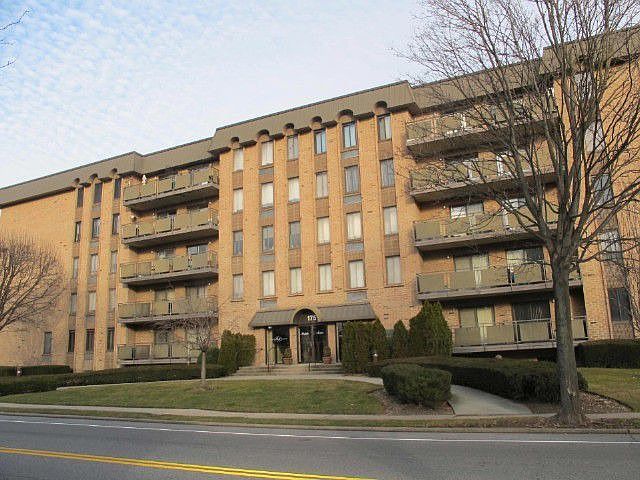 1st image of 175 Maple Ave