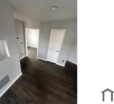 5th image of 231 W Philadelphia Ave APT 8