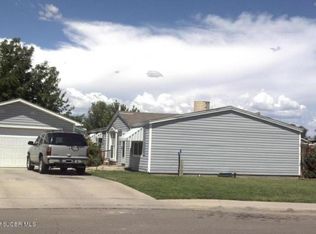 2250 Brooke Pl, Farmington, NM 87401