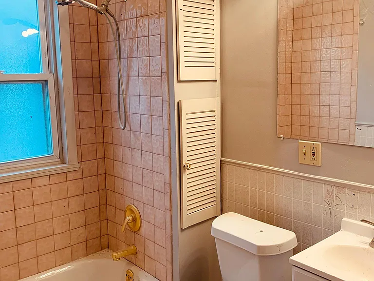 170 Butler Ave #UPPER — Photo 3