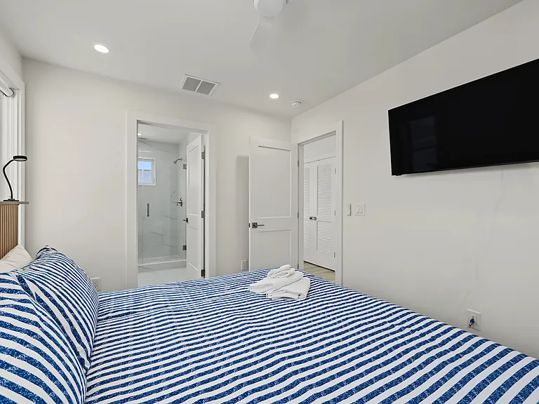 113 N Brighton Ave — Photo 25