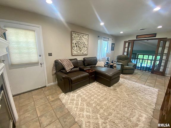 2nd image of 267 Cypress Poin