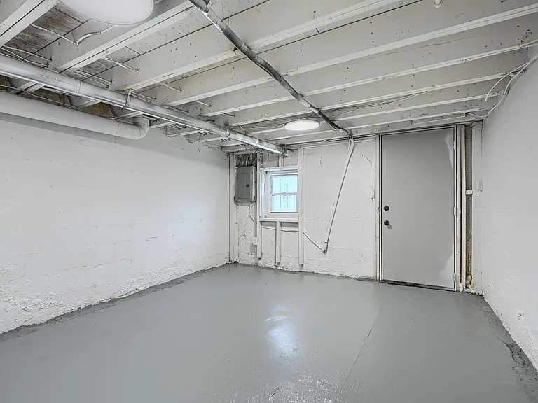 25 S Hilton St — Photo 26