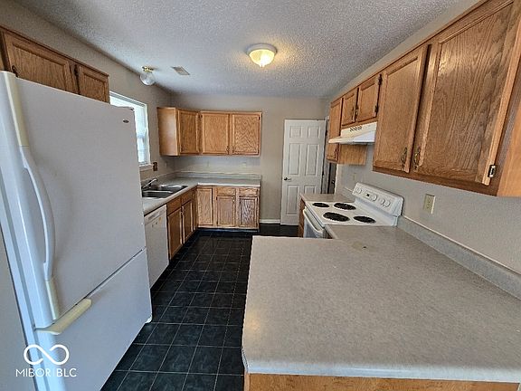 4th image of 8853 Stonewall Dr