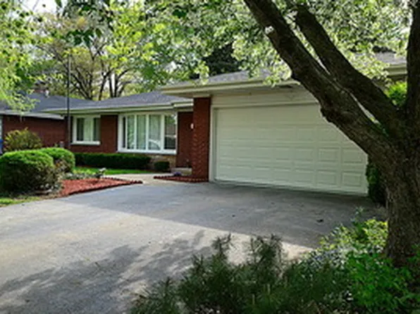 17208 Greenwood Ave, South Holland, IL 60473