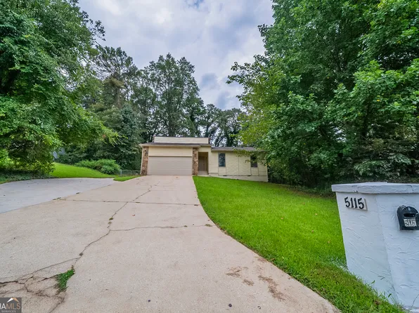5115 Carole Pl SW, Stone Mountain, GA 30087