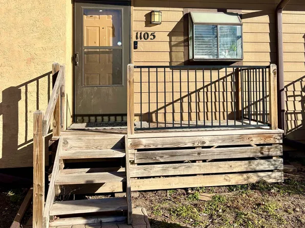 2405 S Capri Ln APT 1105, Wichita, KS 67210